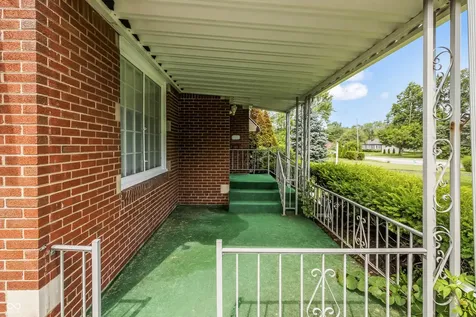 5229 E 16th Indianapolis IN 46218