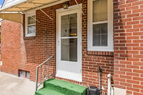 5229 E 16th Indianapolis IN 46218