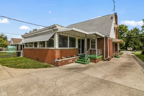 5229 E 16th Indianapolis IN 46218