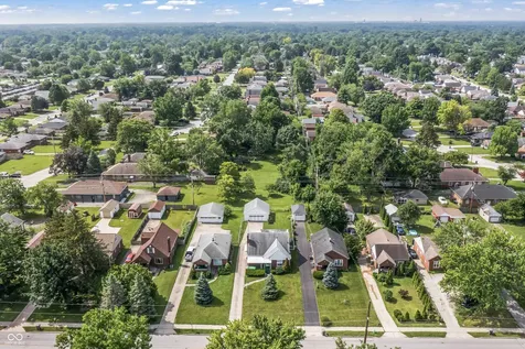 5229 E 16th Indianapolis IN 46218