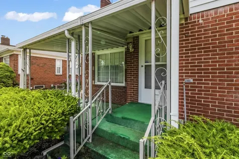 5229 E 16th Indianapolis IN 46218