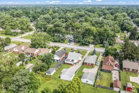 5229 E 16th Indianapolis IN 46218