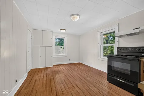 2424 W 61st Street Indianapolis IN 46228
