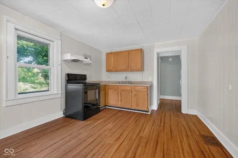 2424 W 61st Street Indianapolis IN 46228
