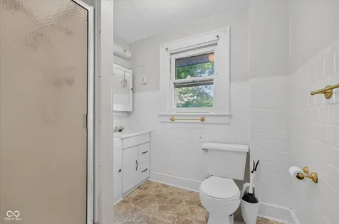 2424 W 61st Street Indianapolis IN 46228