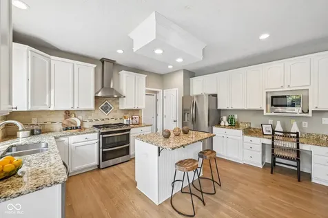 6177 Grove Walk Court Noblesville IN 46062