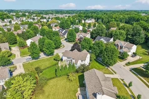 6177 Grove Walk Court Noblesville IN 46062