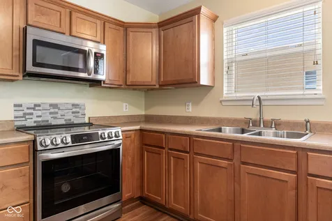 892 Flying Sun Drive Avon IN 46123