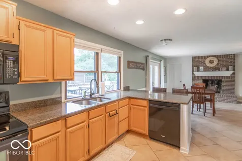 8885 E County Road 600 N Brownsburg IN 46112