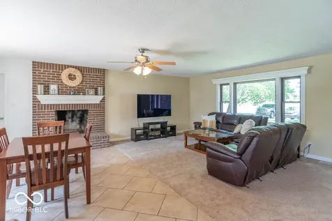 8885 E County Road 600 N Brownsburg IN 46112