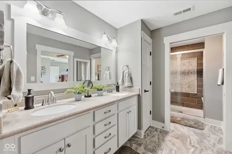 34 Colony Court Greenfield IN 46140