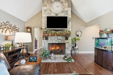 34 Colony Court Greenfield IN 46140