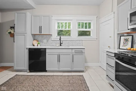 910 E 40th Street Indianapolis IN 46205