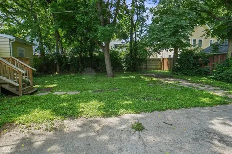 910 E 40th Street Indianapolis IN 46205