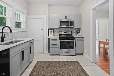 910 E 40th Street Indianapolis IN 46205