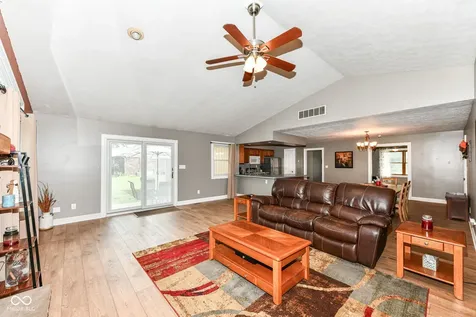110 N 600 E Greenfield IN 46140