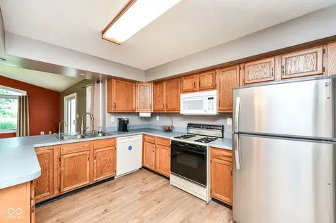 110 N 600 E Greenfield IN 46140