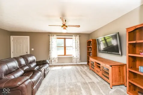 110 N 600 E Greenfield IN 46140