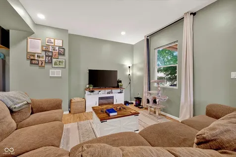 4002 Byram Avenue Indianapolis IN 46208