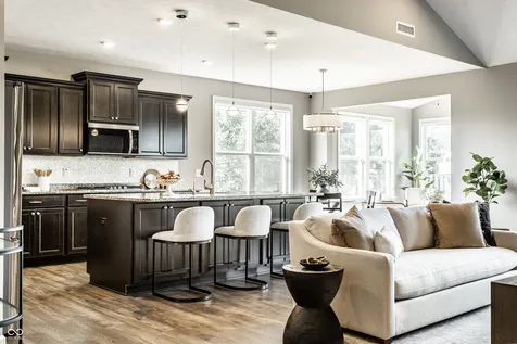 8035 Shaldon Court Zionsville IN 46077