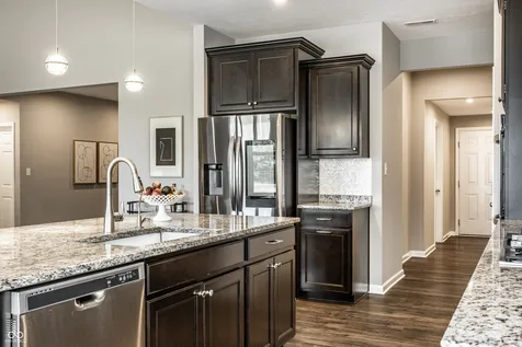 8035 Shaldon Court Zionsville IN 46077