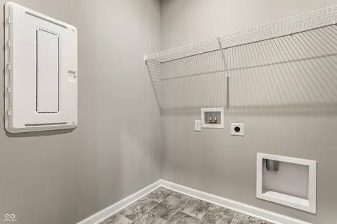 8035 Shaldon Court Zionsville IN 46077