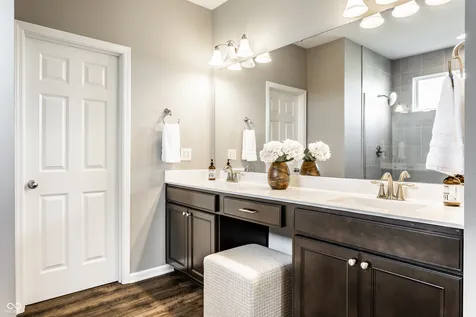 8035 Shaldon Court Zionsville IN 46077