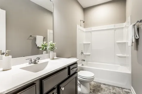 8035 Shaldon Court Zionsville IN 46077