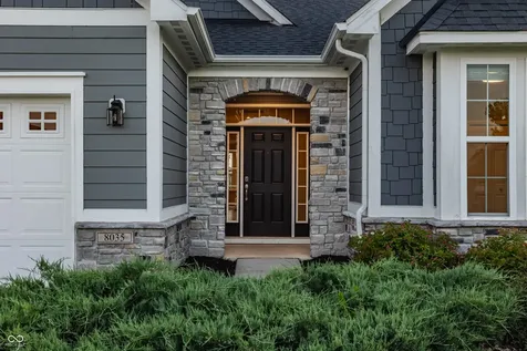8035 Shaldon Court Zionsville IN 46077