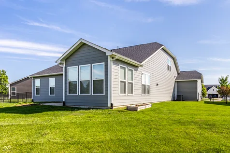 8035 Shaldon Court Zionsville IN 46077