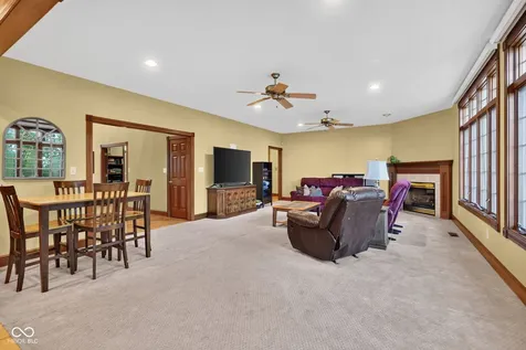 10765 Forest Lake Court Indianapolis IN 46278
