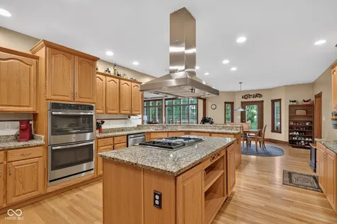 10765 Forest Lake Court Indianapolis IN 46278
