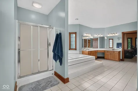 10765 Forest Lake Court Indianapolis IN 46278