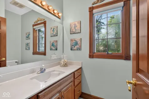 10765 Forest Lake Court Indianapolis IN 46278