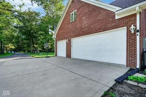 10765 Forest Lake Court Indianapolis IN 46278