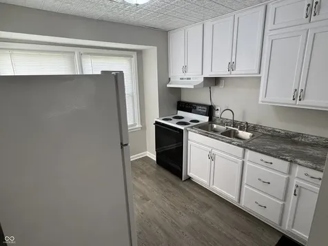 644 W 43rd Street Indianapolis IN 46208