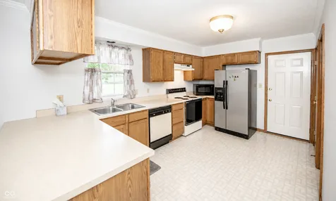 252 Austin Drive Avon IN 46123