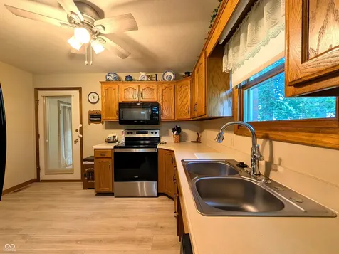 5011 Countess Drive Columbus IN 47203