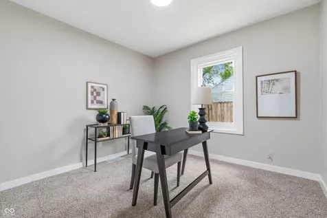 815 W Vinyard Street Anderson IN 46011