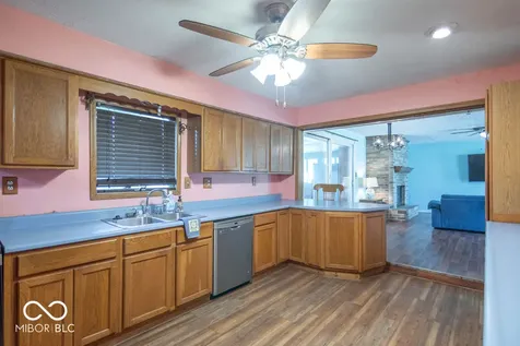 6935 Westlake Road Indianapolis IN 46214