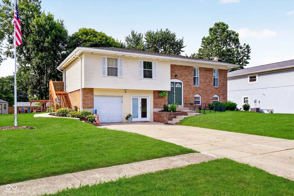 8205 Castleton Boulevard Indianapolis IN 46256