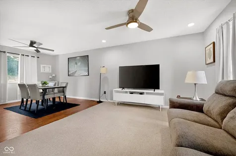 8205 Castleton Boulevard Indianapolis IN 46256