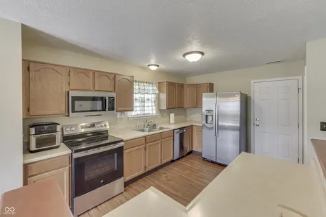 3335 Mechanicsburg Drive Indianapolis IN 46227