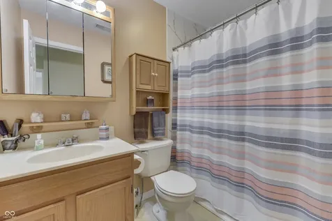 3335 Mechanicsburg Drive Indianapolis IN 46227