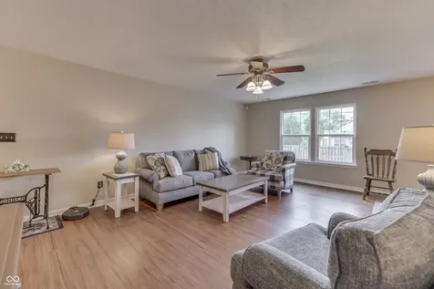 3335 Mechanicsburg Drive Indianapolis IN 46227