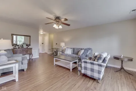 3335 Mechanicsburg Drive Indianapolis IN 46227