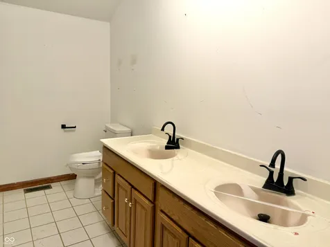 3039 Oberlin Court Indianapolis IN 46268