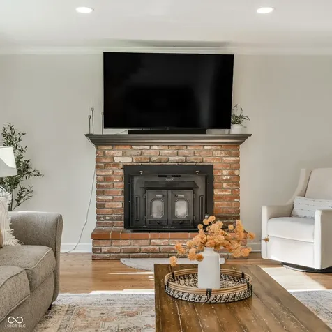 5422 Mann Road Indianapolis IN 46221