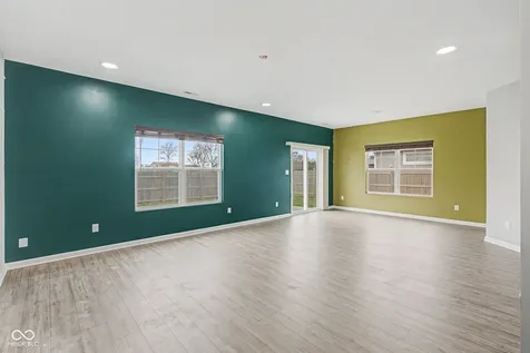 379 Oakswept Way Greenfield IN 46140
