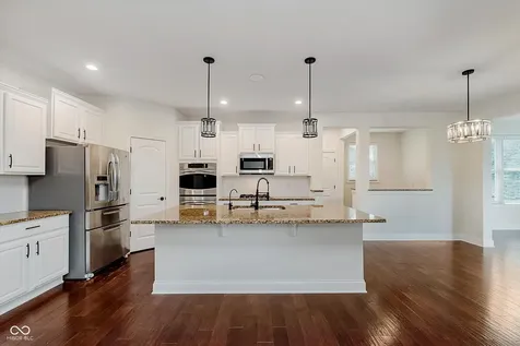 10264 Normandy Way Fishers IN 46040